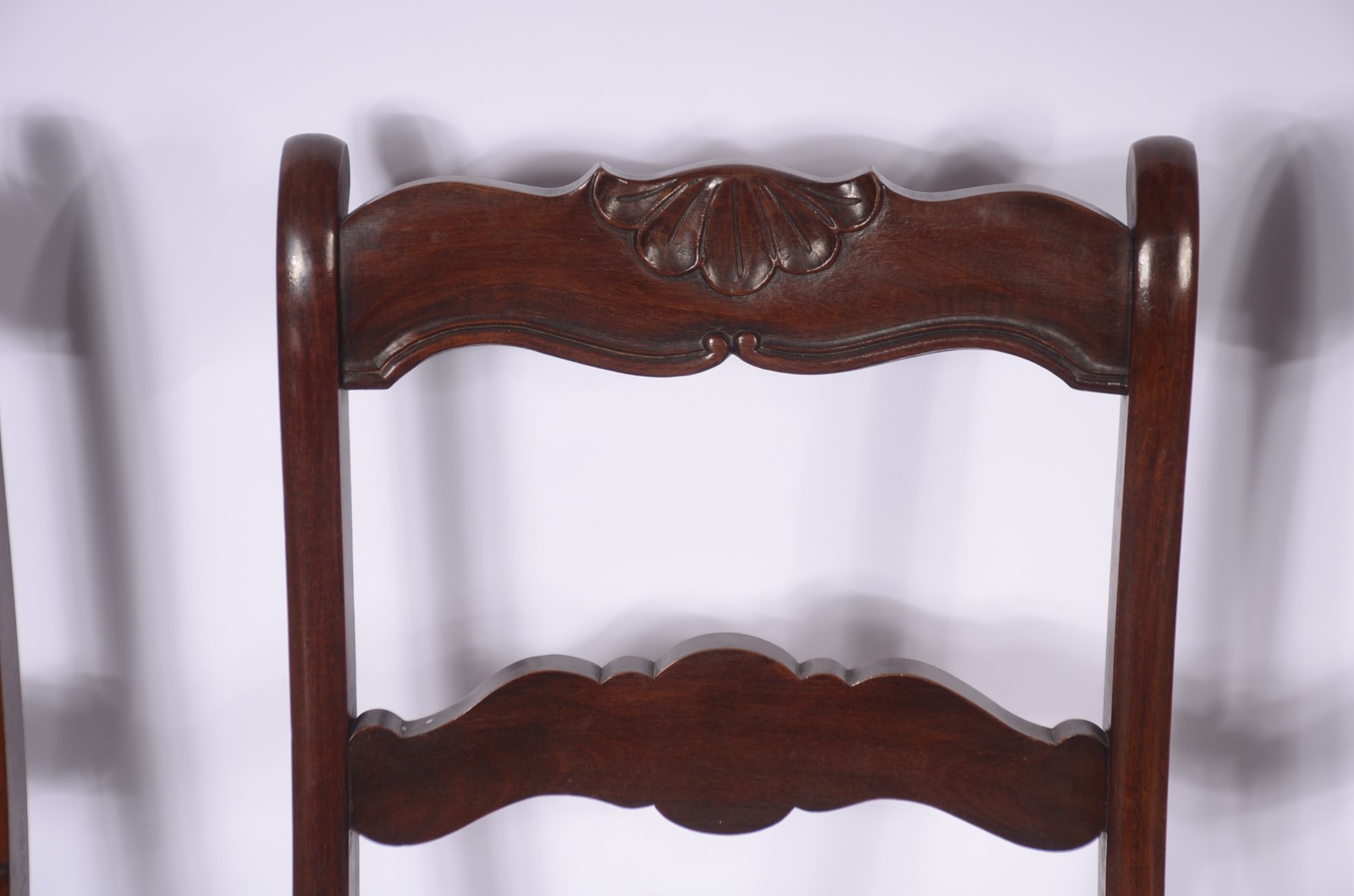 Conjunto com 4 cadeiras de madeira nobre para sala de jantar... - foto 8 de 9