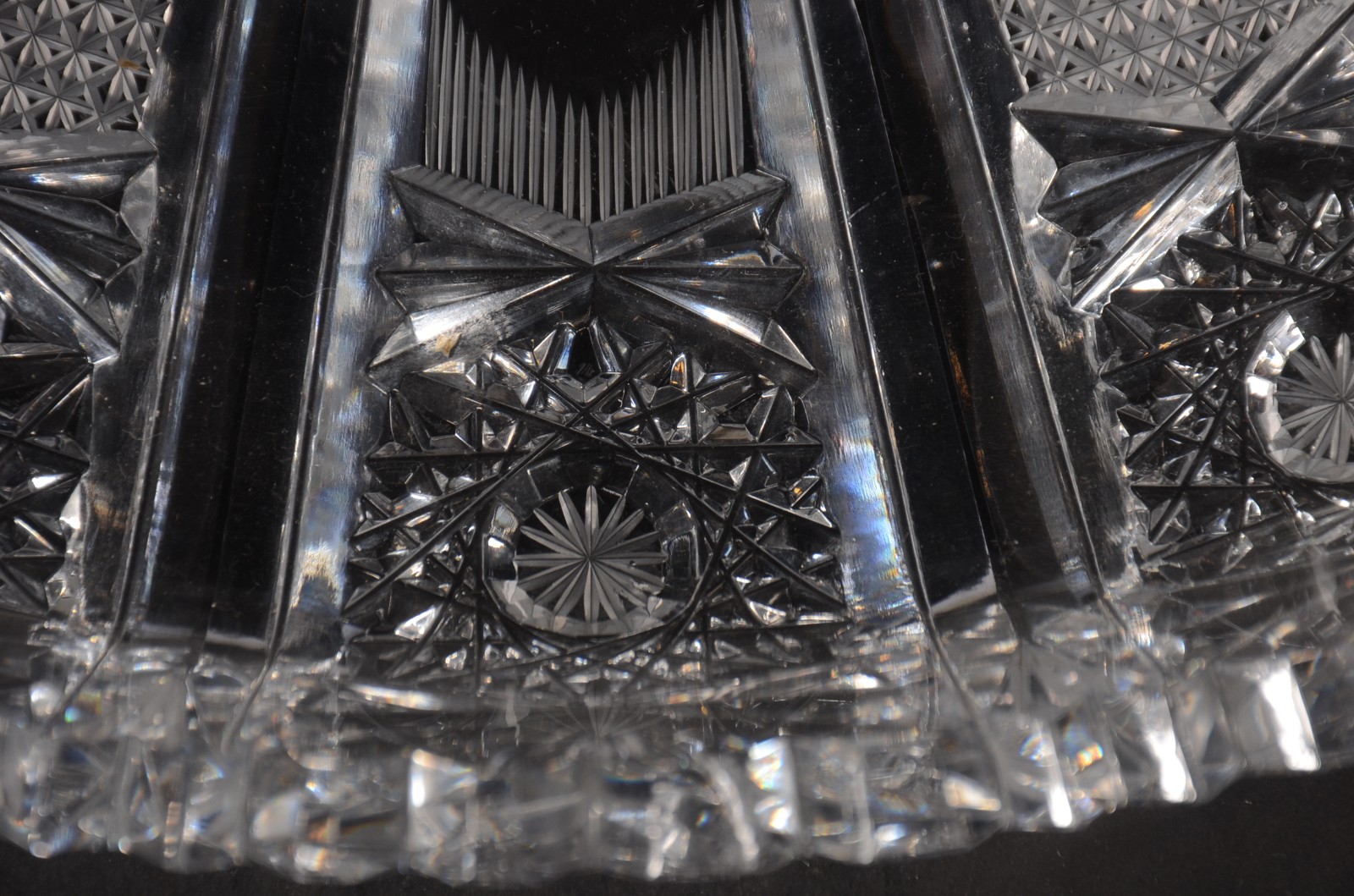 Conjunto de poncheira de cristal lapidado com 11 taças (outra... - foto 3 de 11