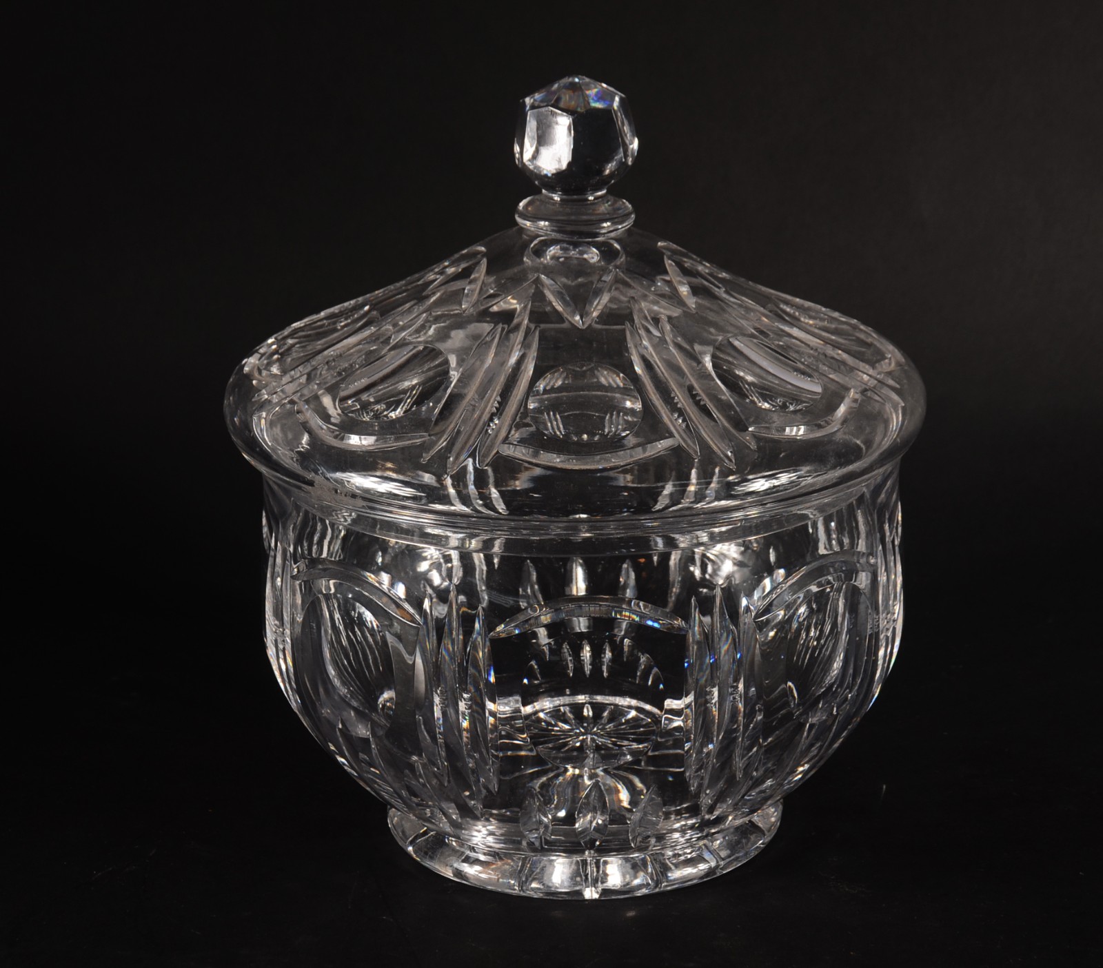 Conjunto de poncheira de cristal lapidado com 11 taças (outra... - foto 5 de 11