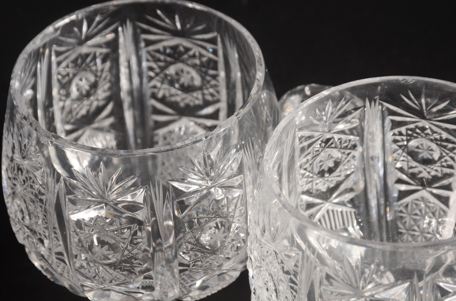 Conjunto de poncheira de cristal lapidado com 11 taças (outra... - foto 11 de 11