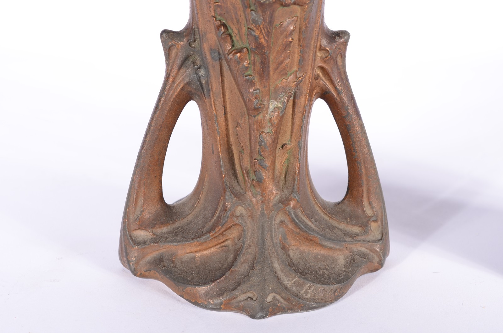 Par de vasos decorativos de bronze, estilo Art Nouveau. Pequenos... - foto 3 de 9