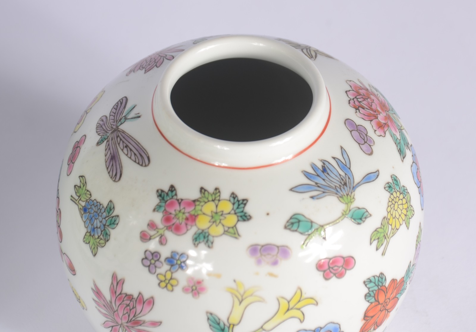 Três potiches de porcelana oriental policromada. - foto 6 de 11