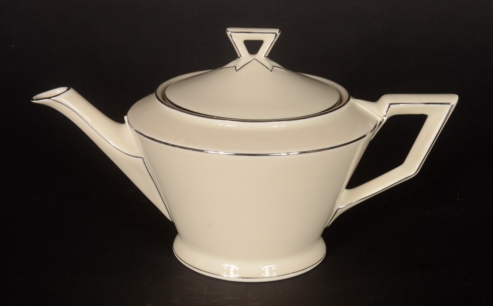 Serviço de chá de porcelana tcheca "Royal Ivory", composto de: 6... - foto 5 de 11