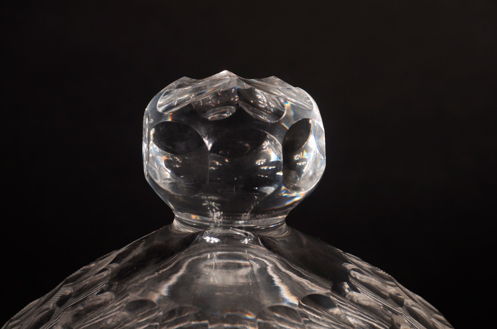 Bomboniere de cristal lapidado. - foto 2 de 9