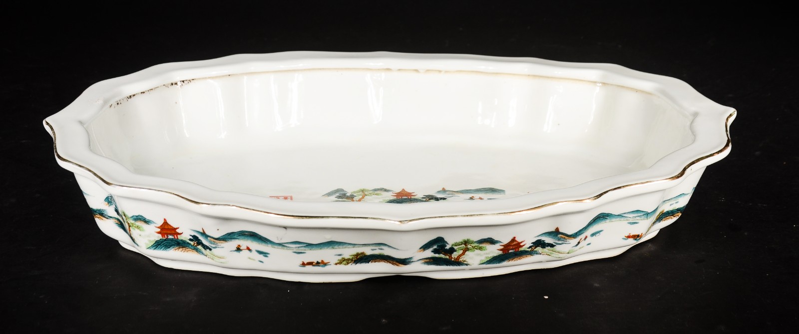 Bacia de porcelana oriental decorada com paisagens típicas em... - foto 1 de 7