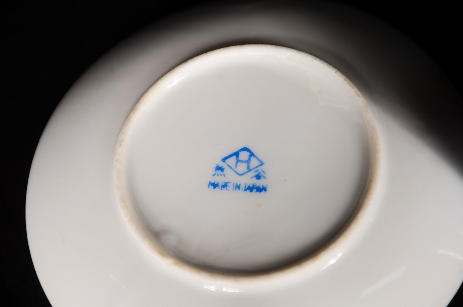 Conjunto com 11 xícaras com pires de porcelana japonesa "xadrez". - foto 5 de 5
