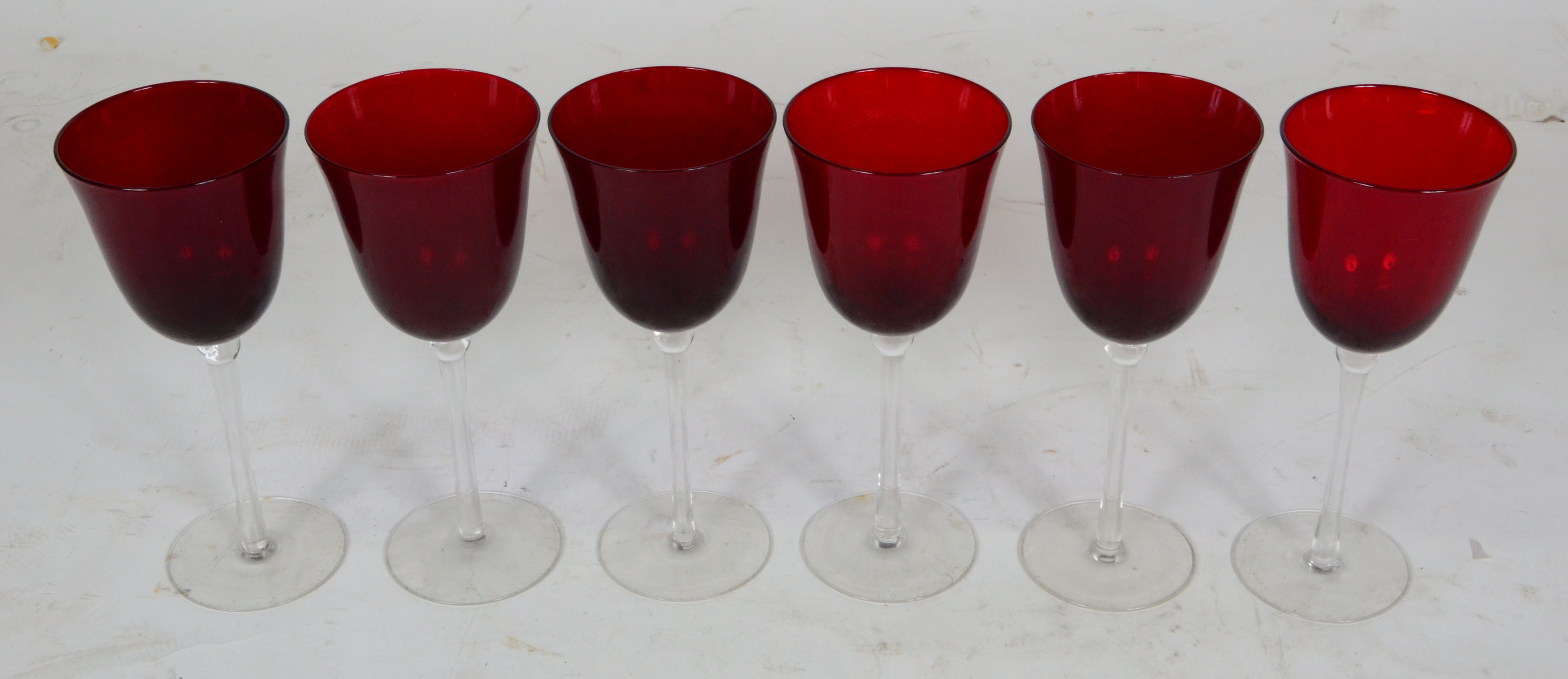 Seis taças de cristal vermelho para vinho tinto - foto 2 de 2