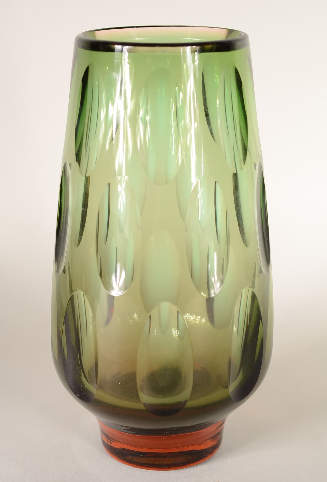 Vaso de cristal doublé âmbar/ verde com facetas ovais. - foto 1 de 5