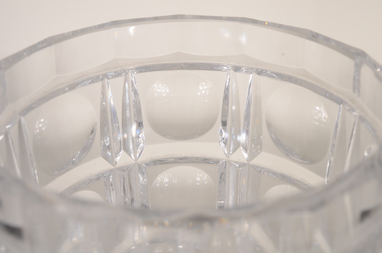 Vaso de cristal tcheco lapidado. - foto 4 de 6
