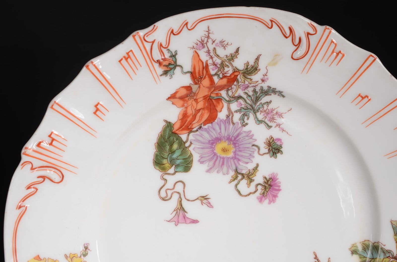 Aparelho de porcelana francesa Velho Paris, composto de: 13 pratos... - foto 3 de 11