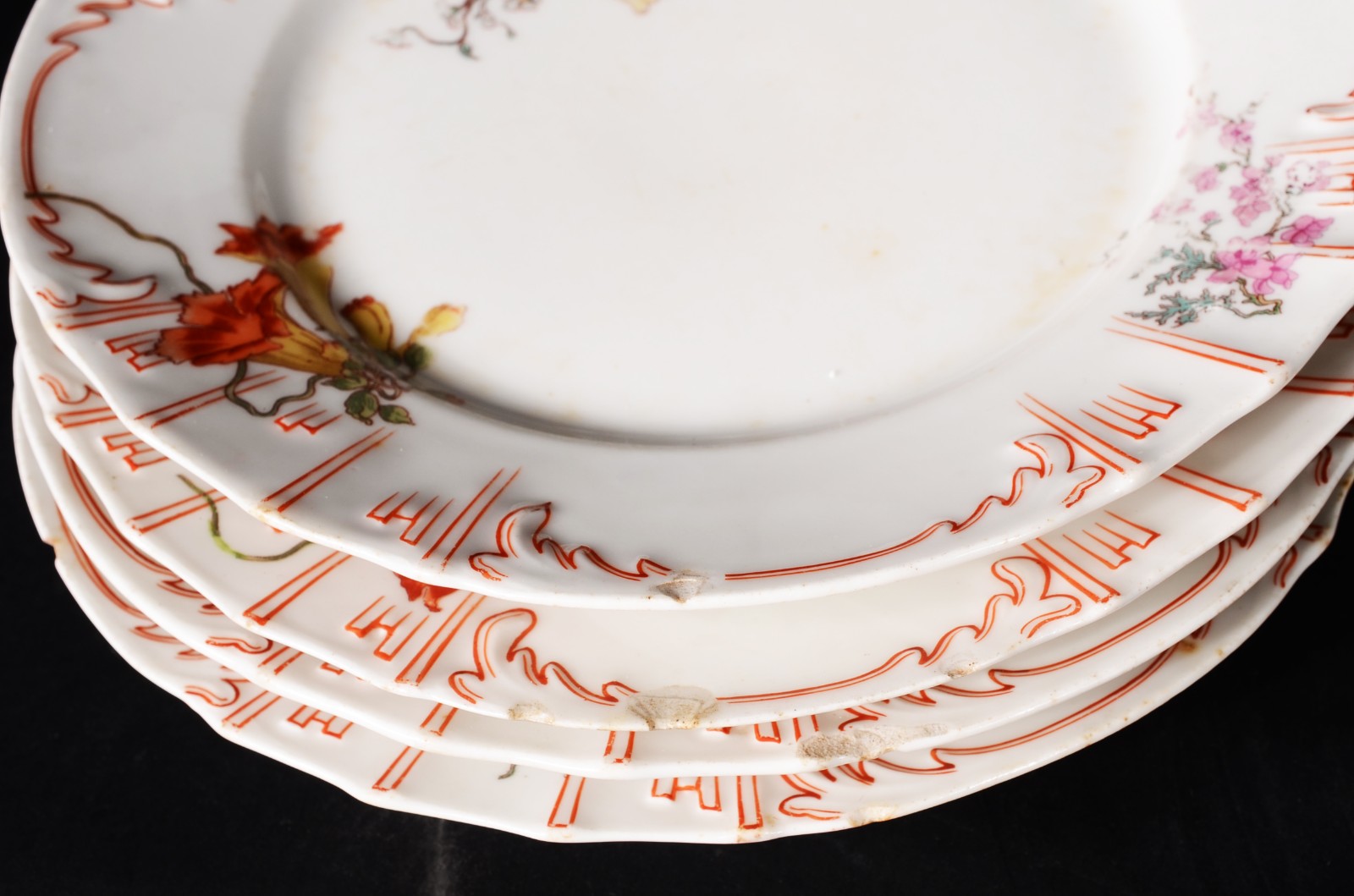 Aparelho de porcelana francesa Velho Paris, composto de: 13 pratos... - foto 10 de 11