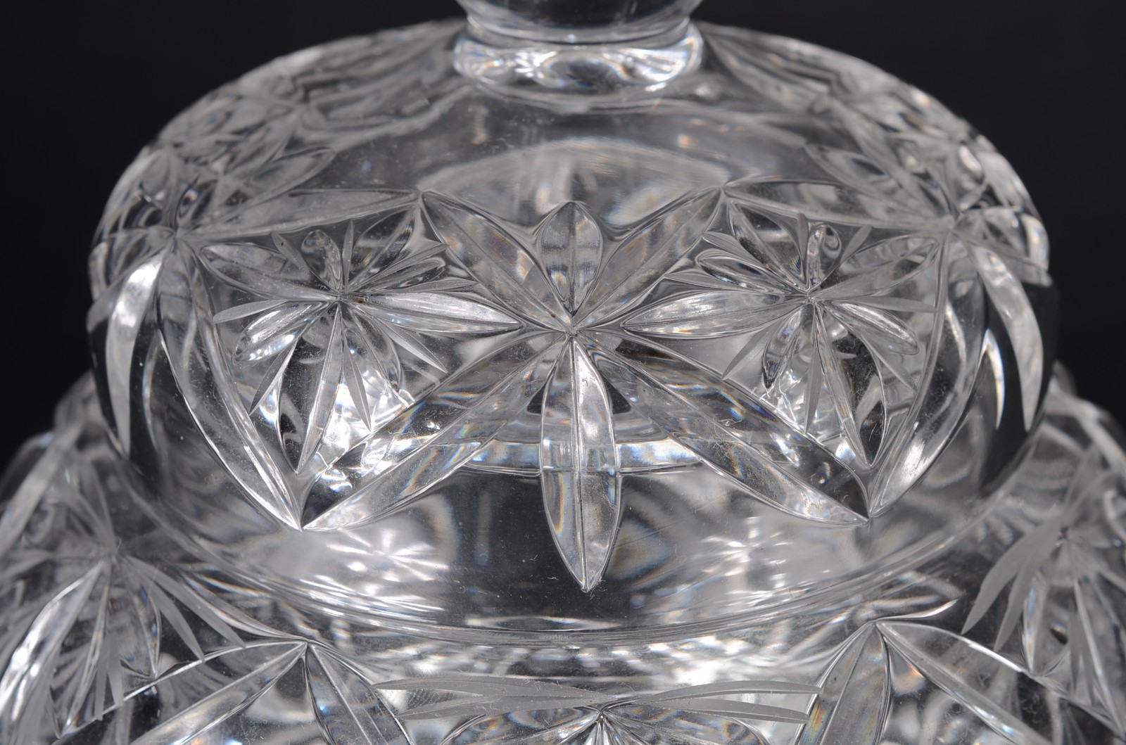 Bomboniere de cristal tcheco lapidado. - foto 3 de 9