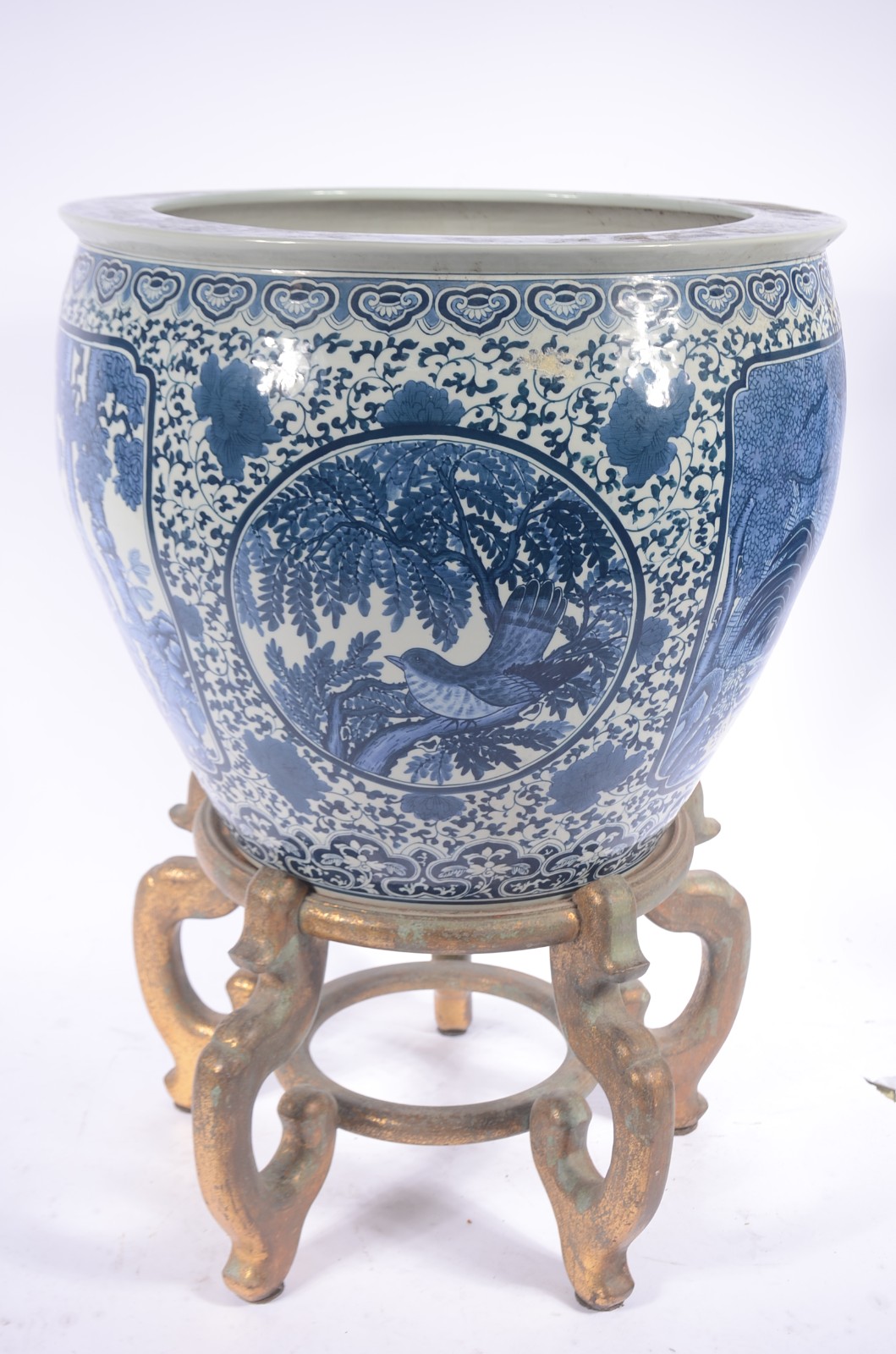 Grande aquário/cachepot de porcelana oriental decorada com pássaros... - foto 1 de 7