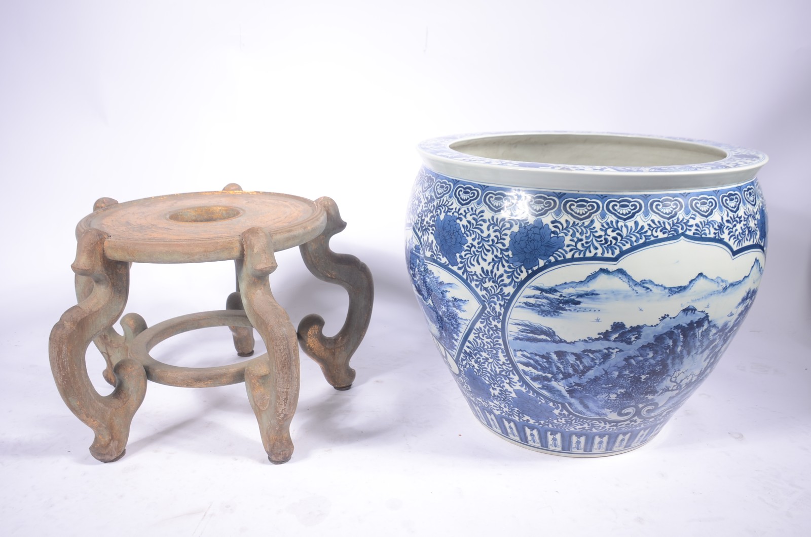 Grande aquário/cachepot de porcelana oriental decorada com paisagens... - foto 6 de 8