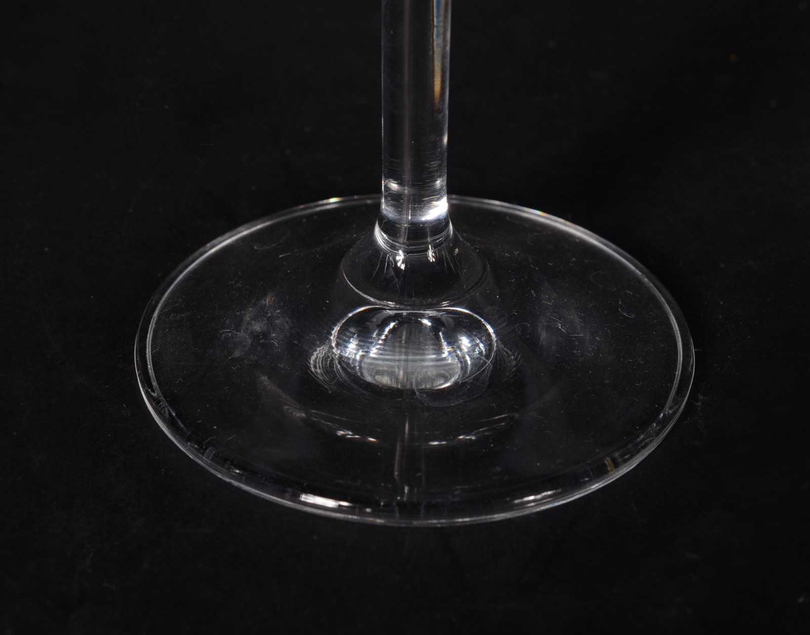 Diversas copos de cristal, sendo: 5 longos e 5 taças para vinho... - foto 4 de 5