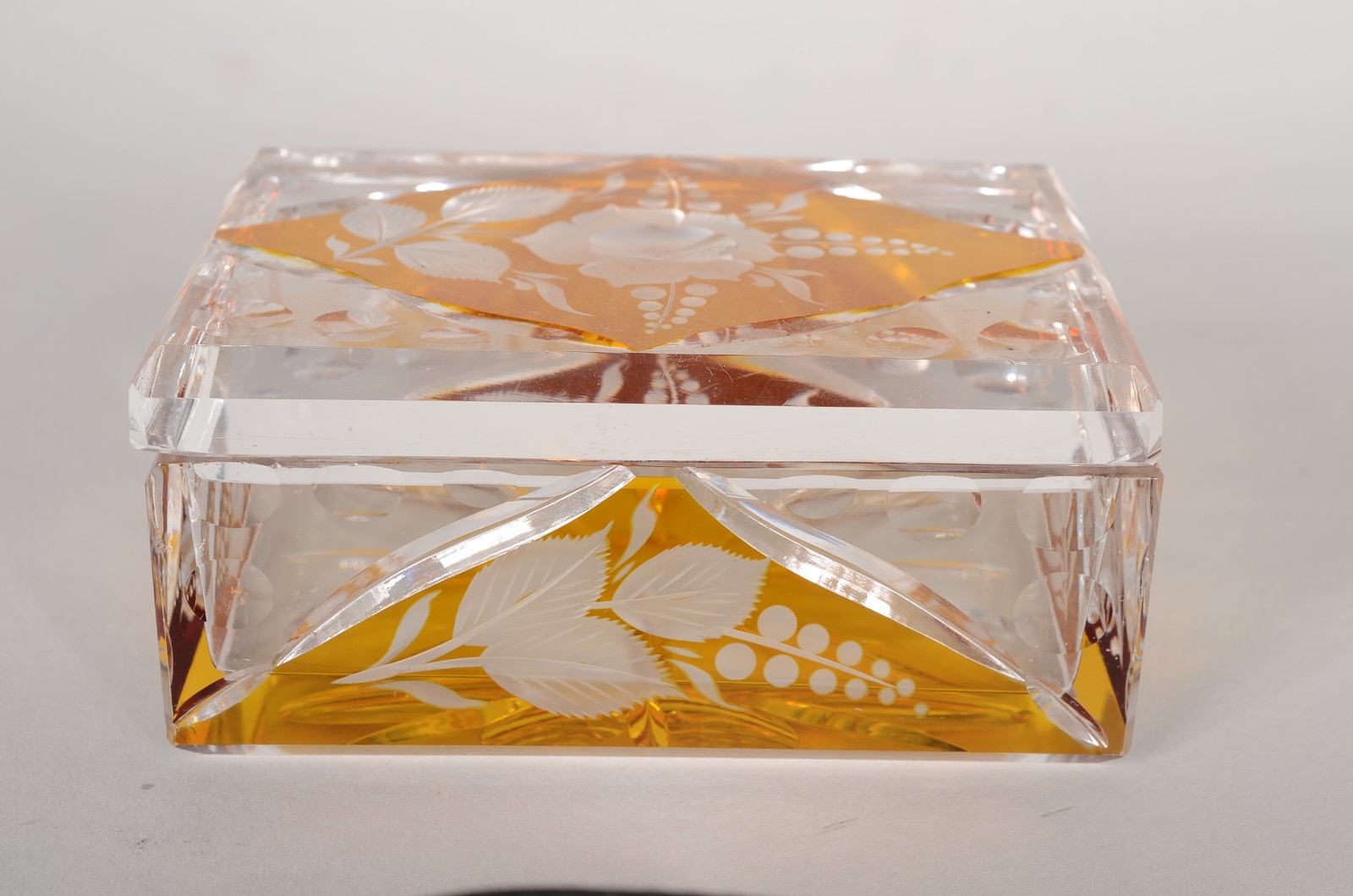 Conjunto para toilette com 3 peças de cristal doublé âmbar, sendo... - foto 3 de 11