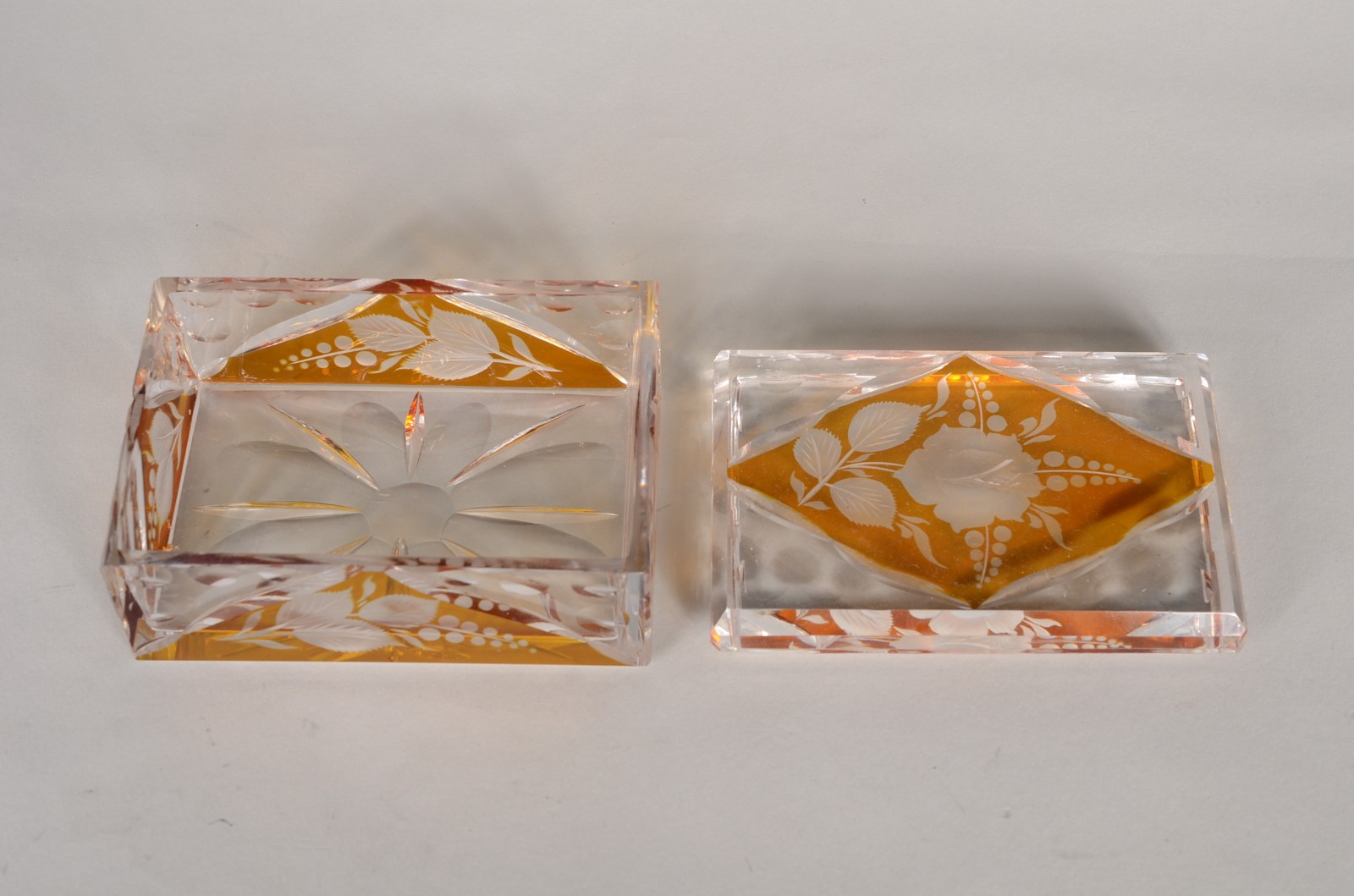 Conjunto para toilette com 3 peças de cristal doublé âmbar, sendo... - foto 4 de 11