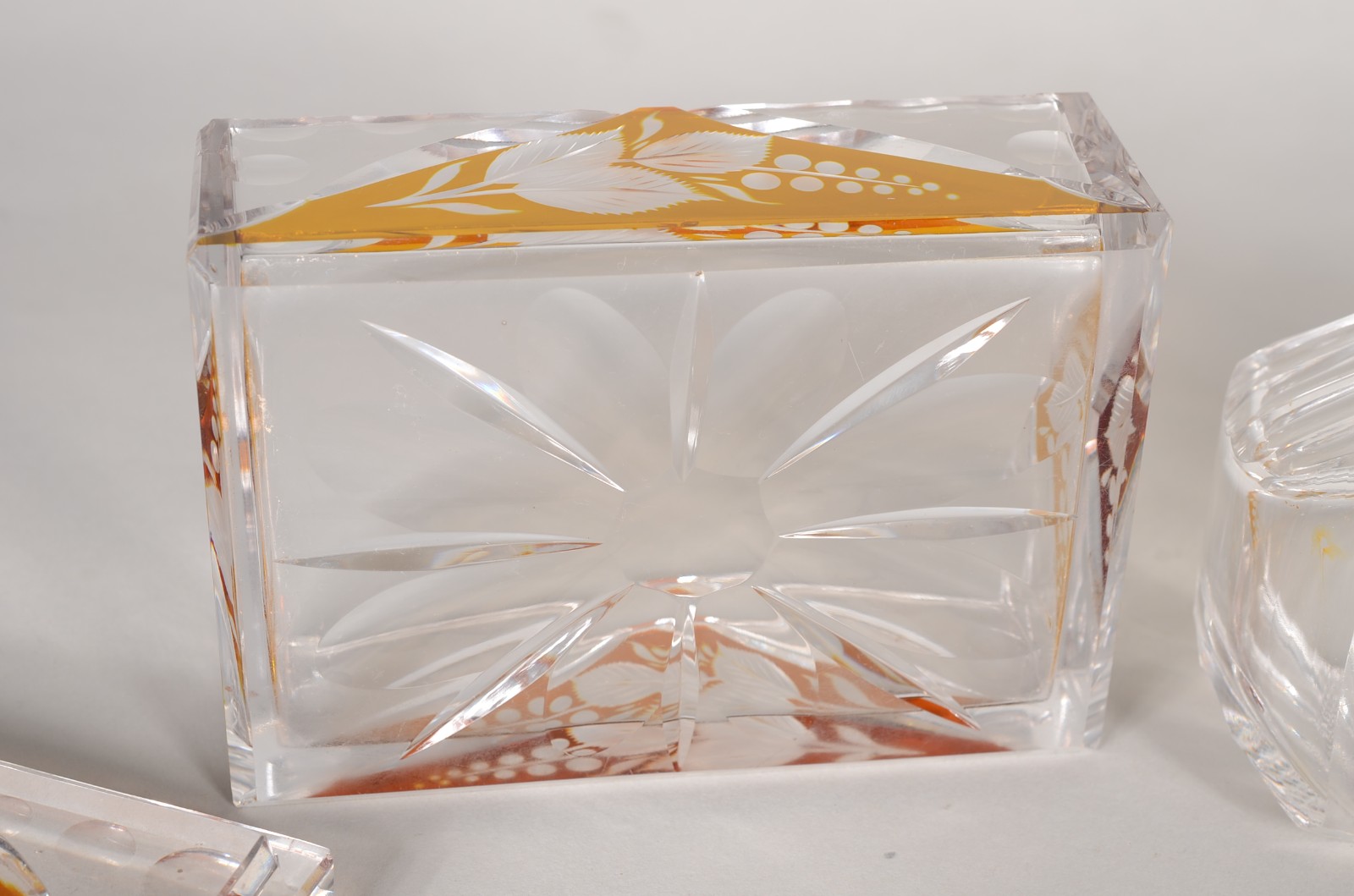 Conjunto para toilette com 3 peças de cristal doublé âmbar, sendo... - foto 11 de 11