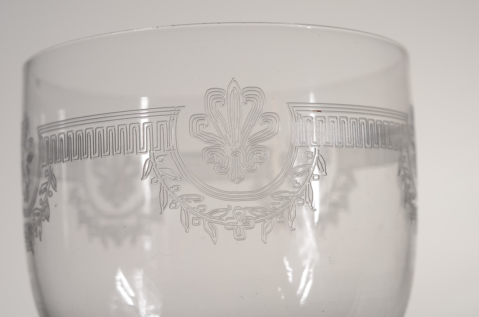 Oito taças diversas de cristal francês Saint Louis. Acompanham 8... - foto 4 de 8