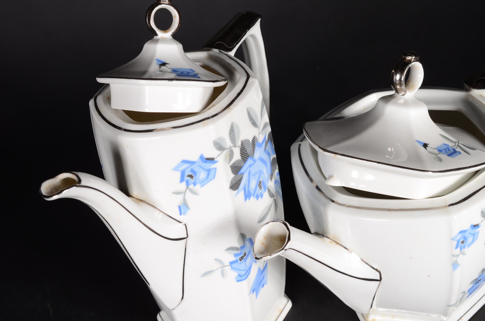 Aparelho para chá e café de porcelana tcheca floral azul com frisos... - foto 7 de 10