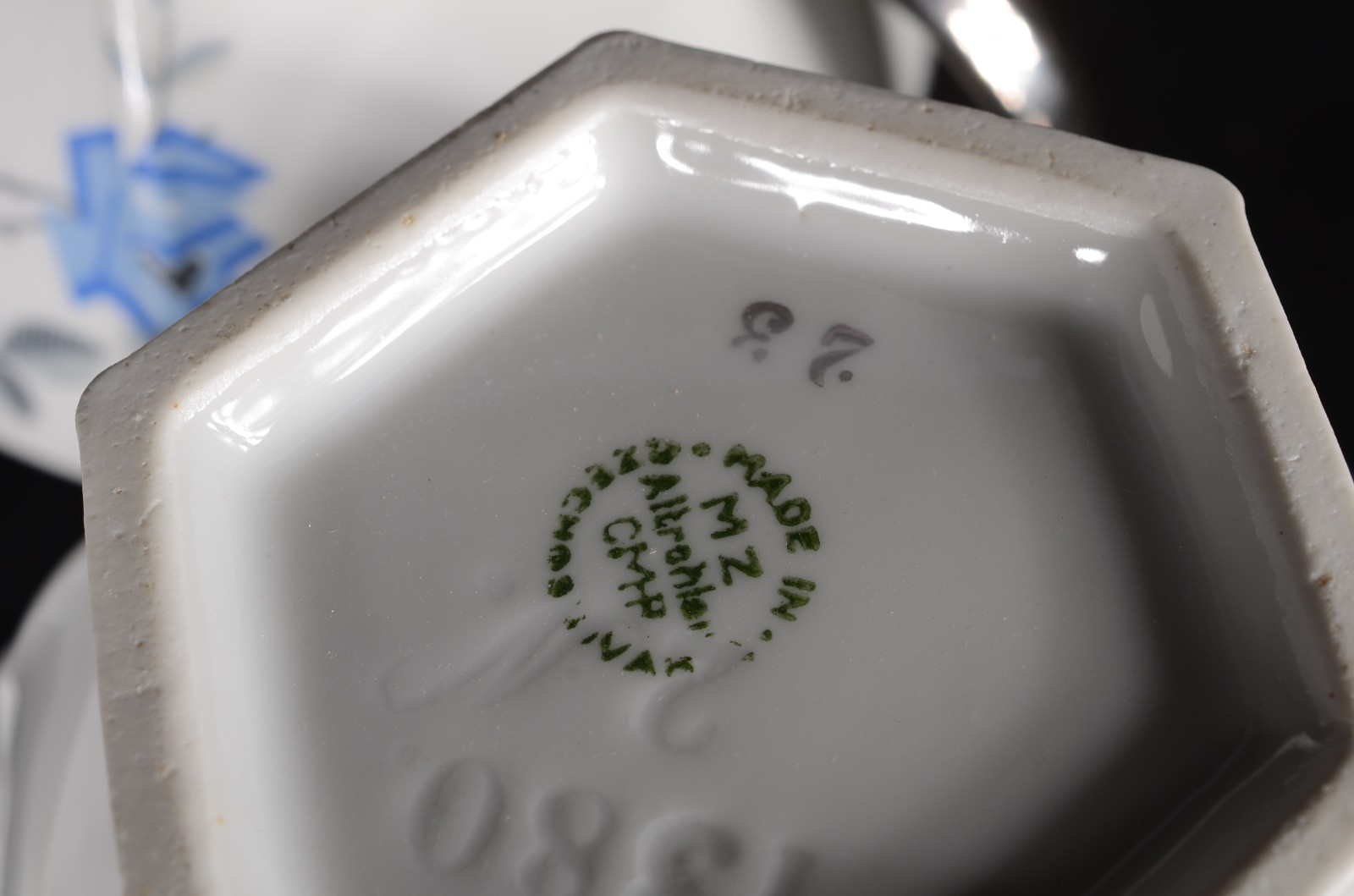 Aparelho para chá e café de porcelana tcheca floral azul com frisos... - foto 10 de 10