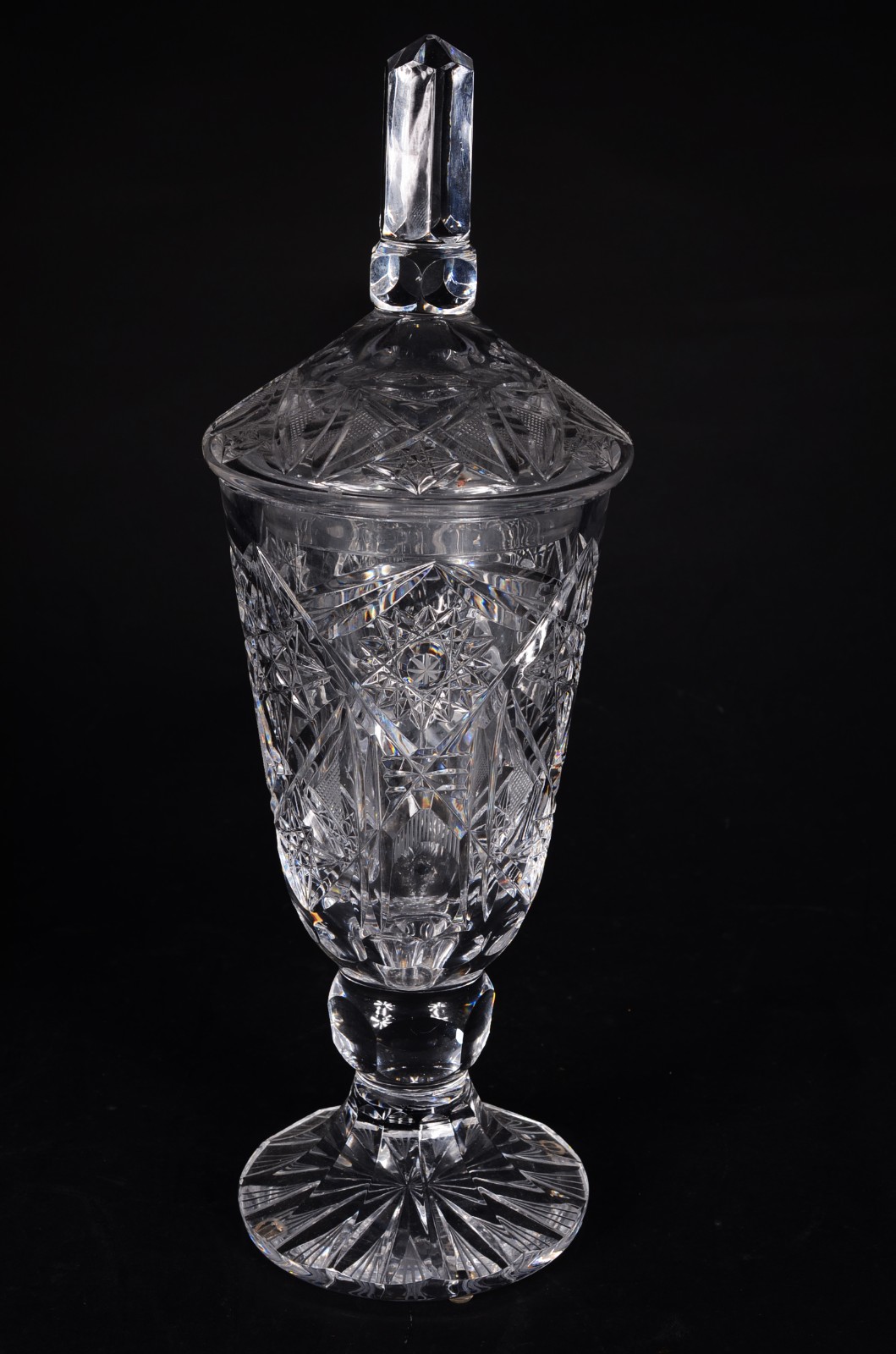 Bomboniere de cristal tcheco lapidado. - foto 2 de 10