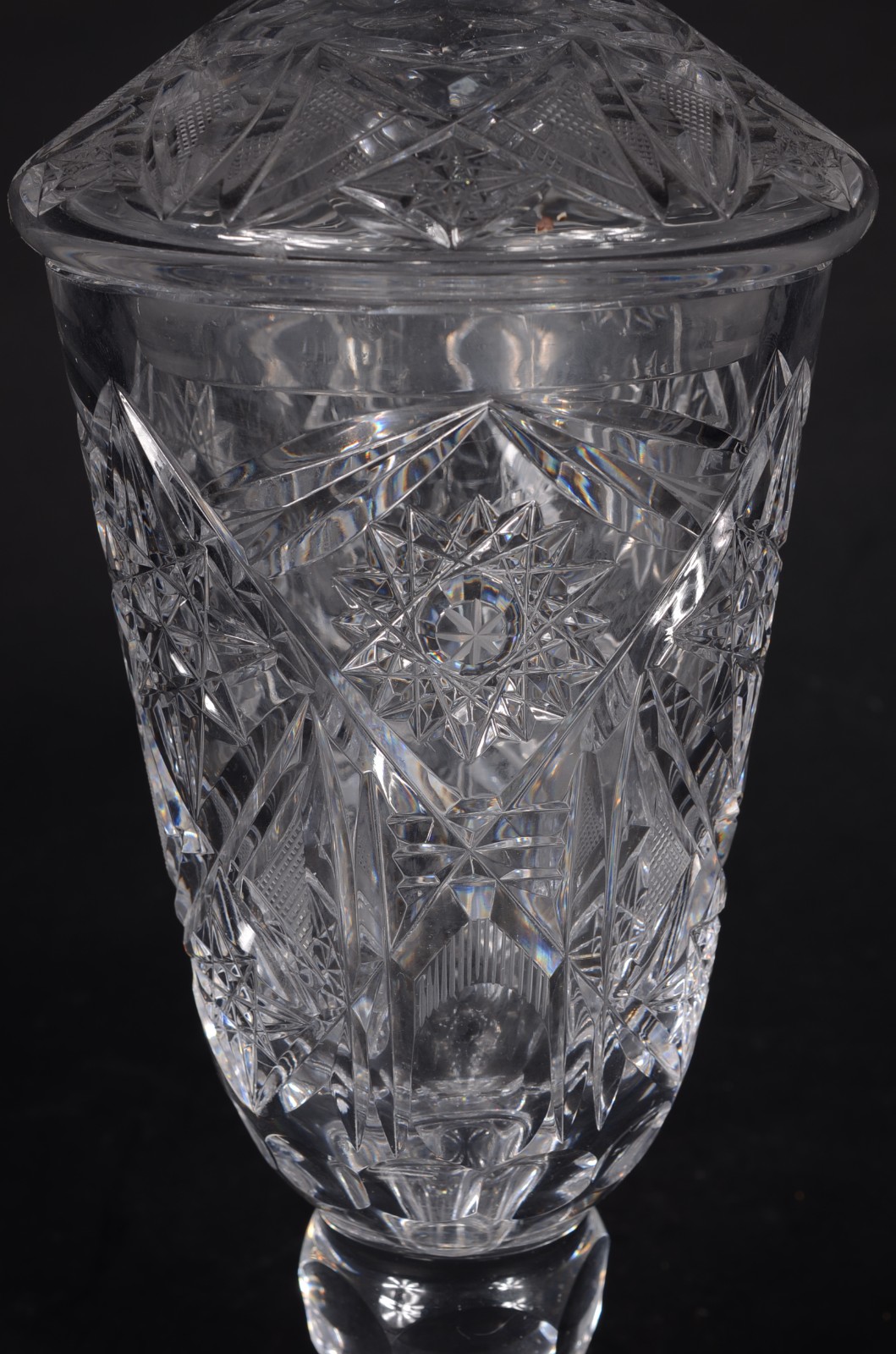 Bomboniere de cristal tcheco lapidado. - foto 3 de 10