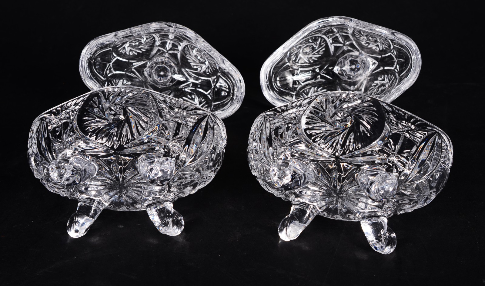 Quatro compoteiras de vidro decorativo. - foto 4 de 8