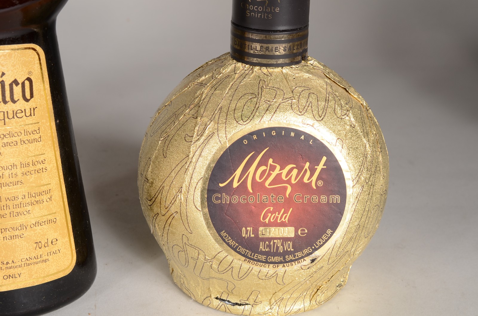 Cinco bebidas diversas, sendo: Limoncello Villa Massa; Nocello, licor... - foto 5 de 8
