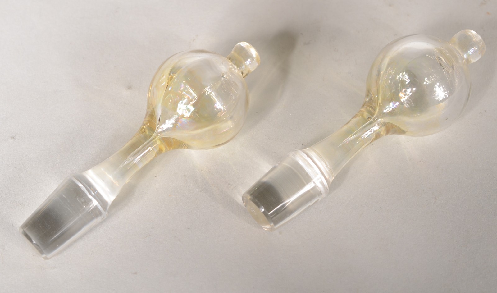 Par de garrafas de cristal amarelo, gargalo em "babados". - foto 5 de 6