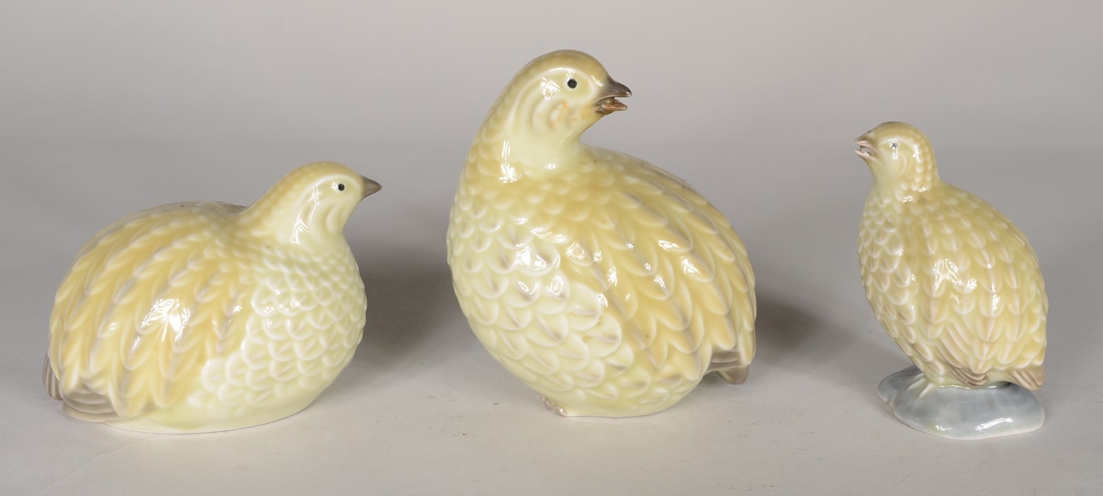Cinco pássaros de porcelana de diversos modelos e um de metal... - foto 2 de 6