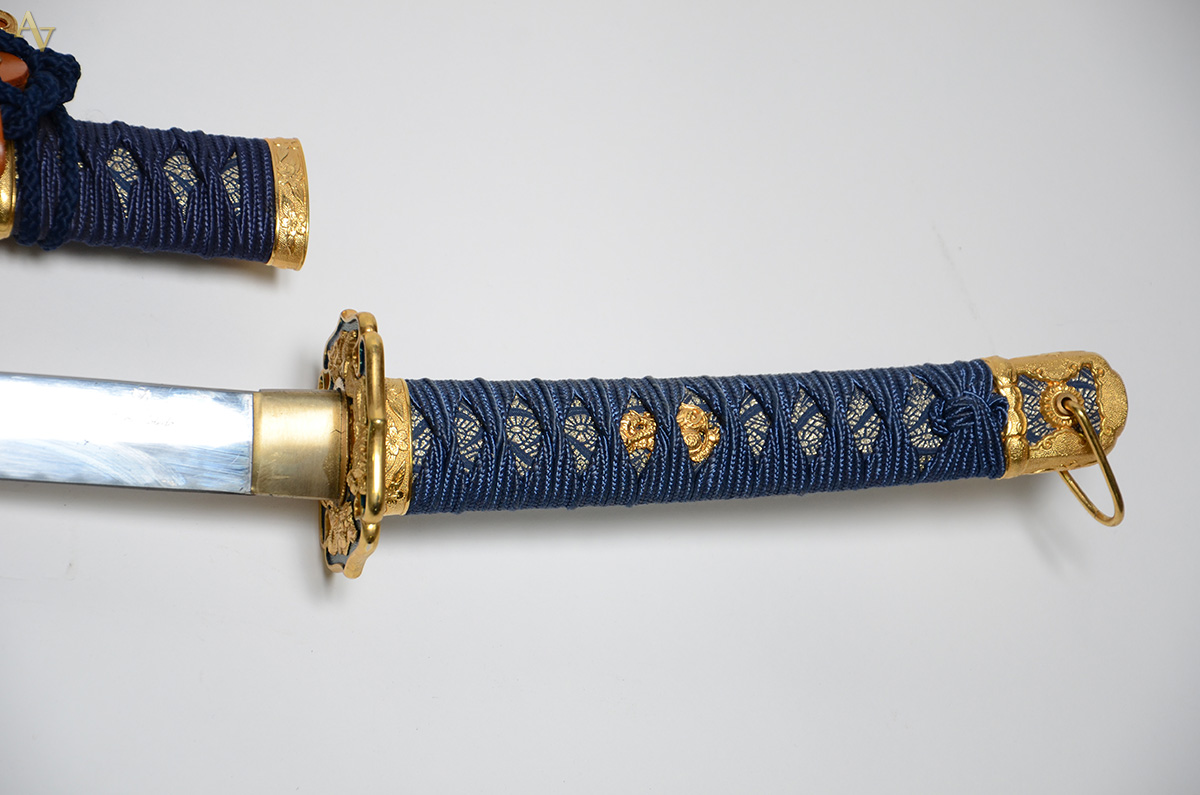 Espada samurai (KATANA) com bainha na cor laranja. Comprimento 98 cm. - foto 3 de 4