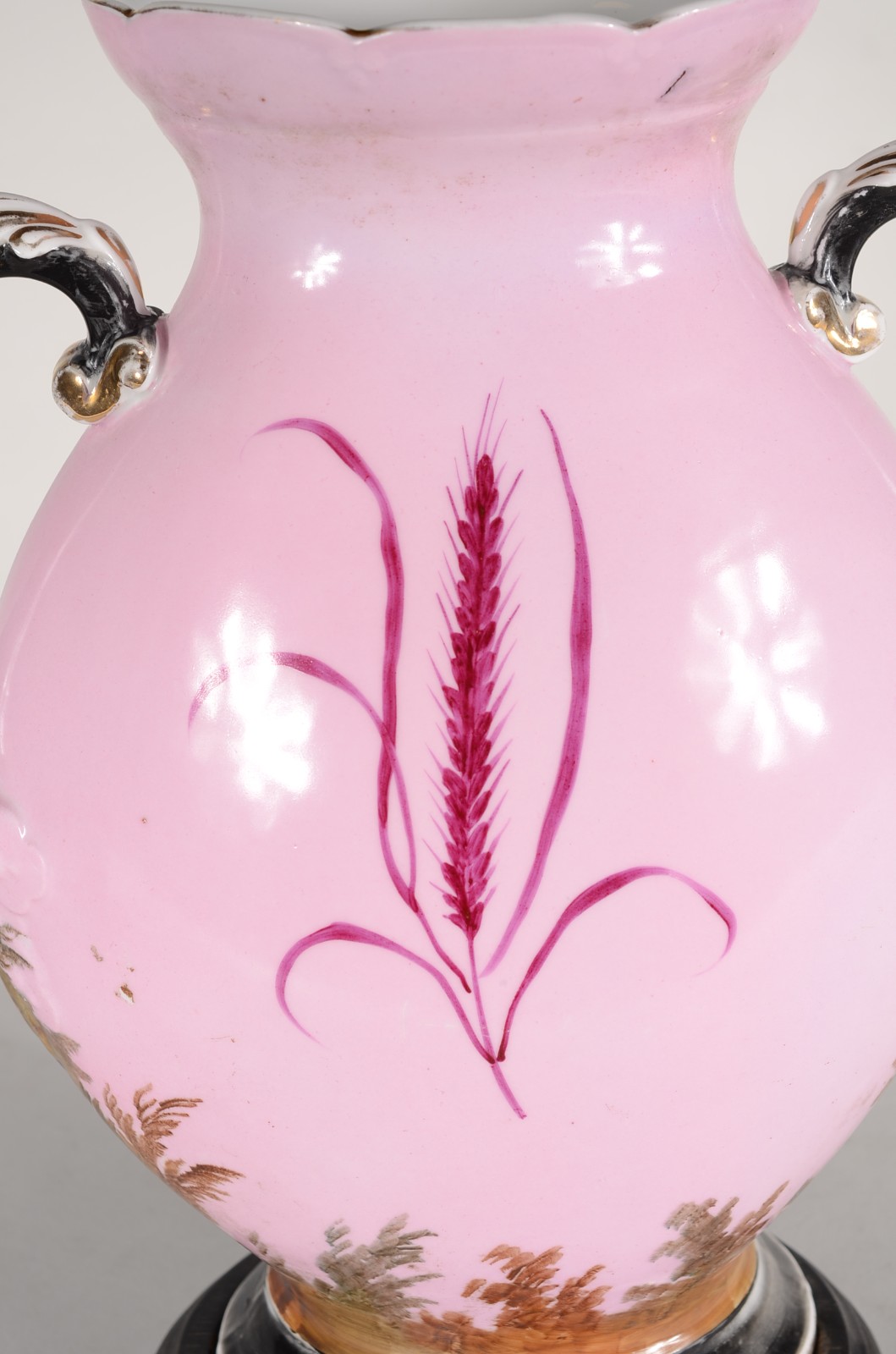 Vaso de porcelana Velho Paris decorado com cena de veleiro e castelo... - foto 3 de 8