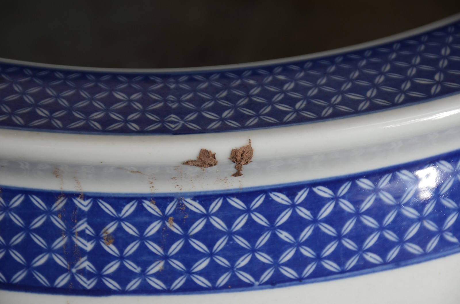 Aquário/cachepot de porcelana oriental com figuras de crianças em... - foto 6 de 7