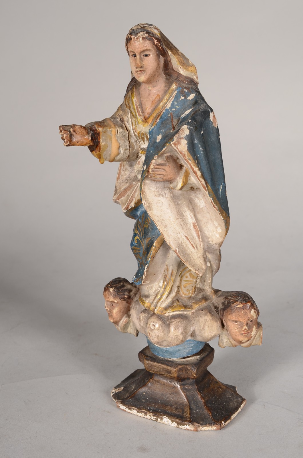 Nossa Senhora da Conceição - Imagem de madeira policromada. Desgastes. - foto 2 de 9