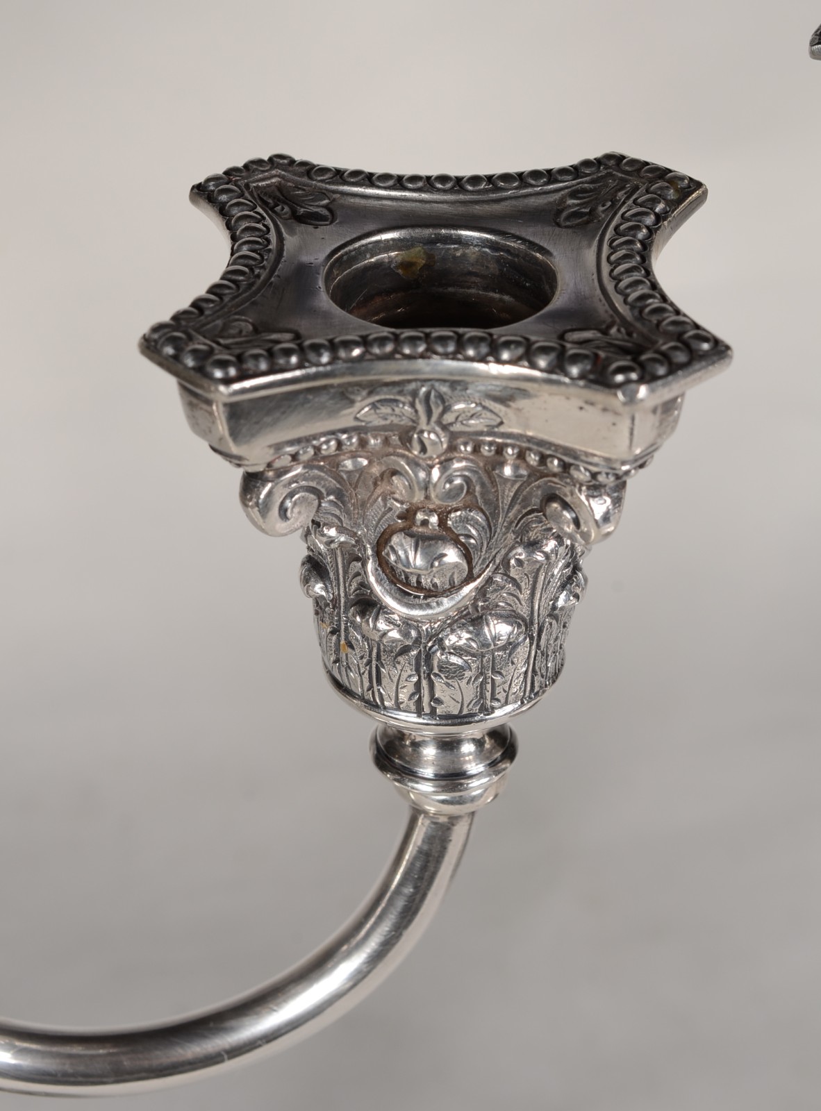Par de candelabros de prata contraste 925 mls, para 3 velas cada com... - foto 4 de 11