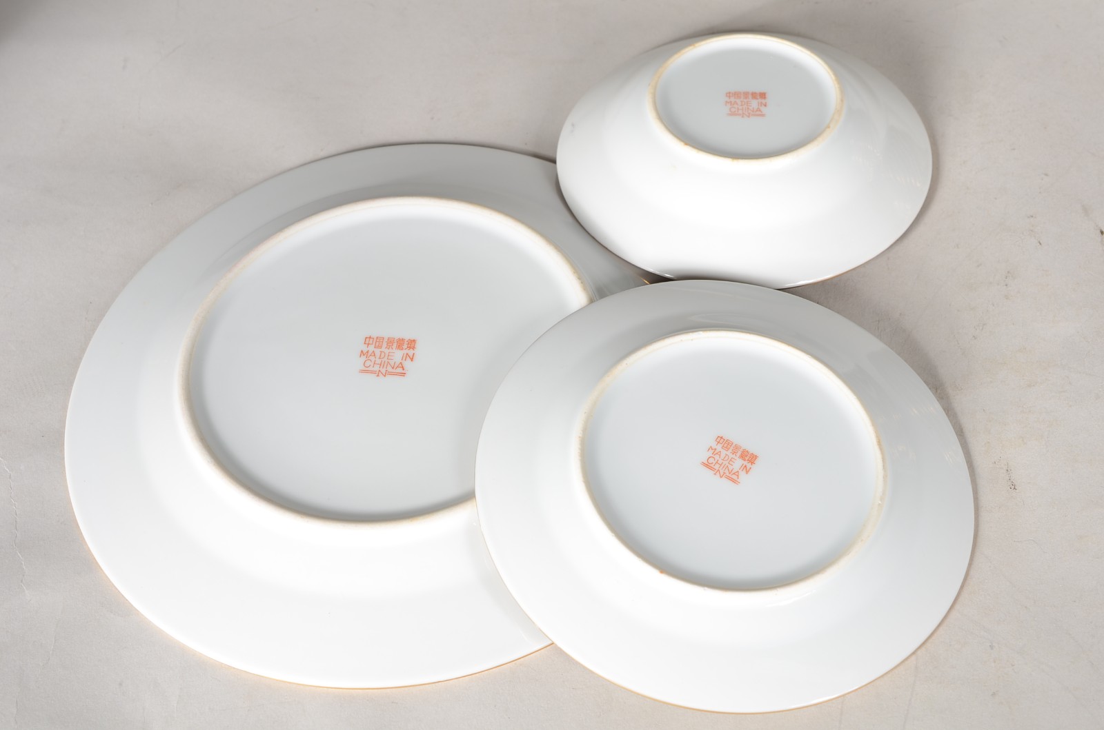 Aparelho de jantar e chá de porcelana chinesa com flores em... - foto 10 de 11