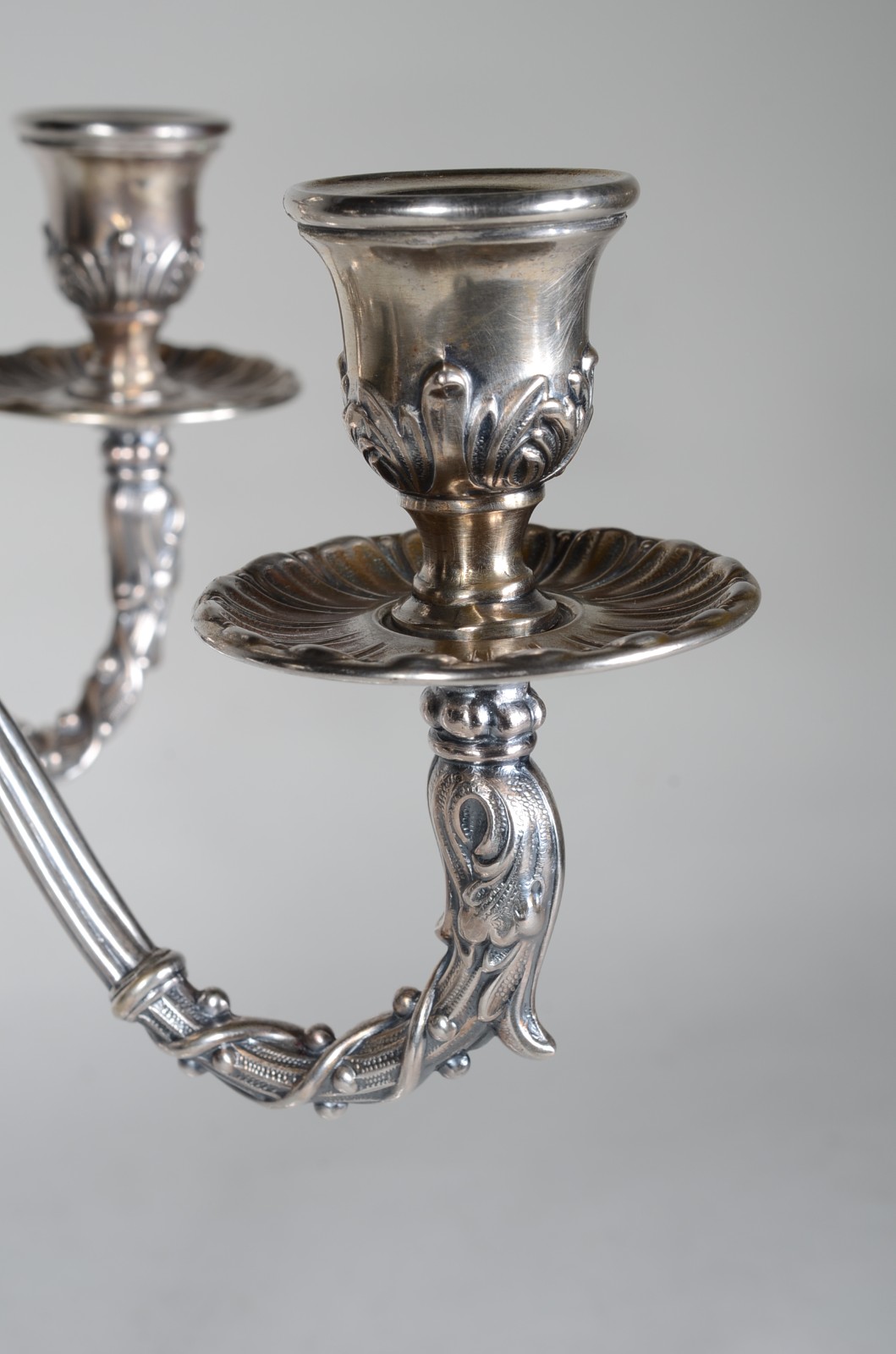 Candelabro para cinco velas de prata italiana contraste 800 mls... - foto 4 de 10
