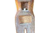 LULA MORAES,  - Escultura de madeira representando torso masculino.