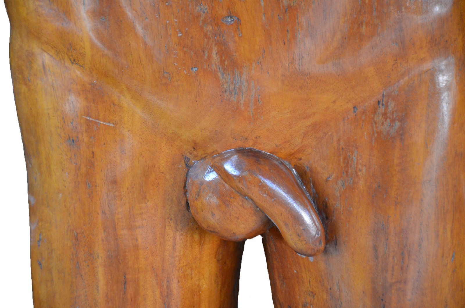 Escultura de madeira representando torso masculino. - foto 4 de 8