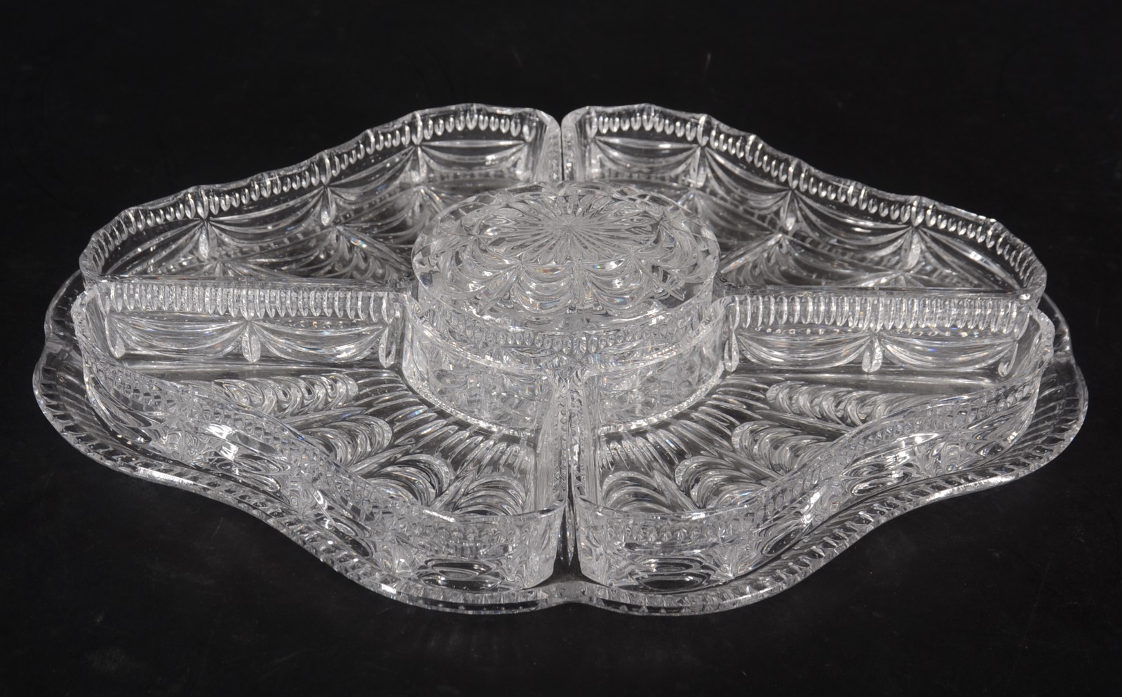 Porta petiscos de cristal europeu lapidado, com presentoir e 5... - foto 2 de 9