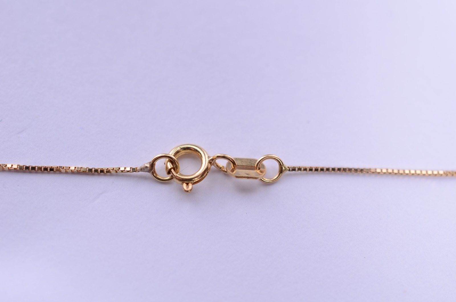 Colar de ouro 18 k., pendente feitio gota com esmeralda e um... - foto 5 de 8