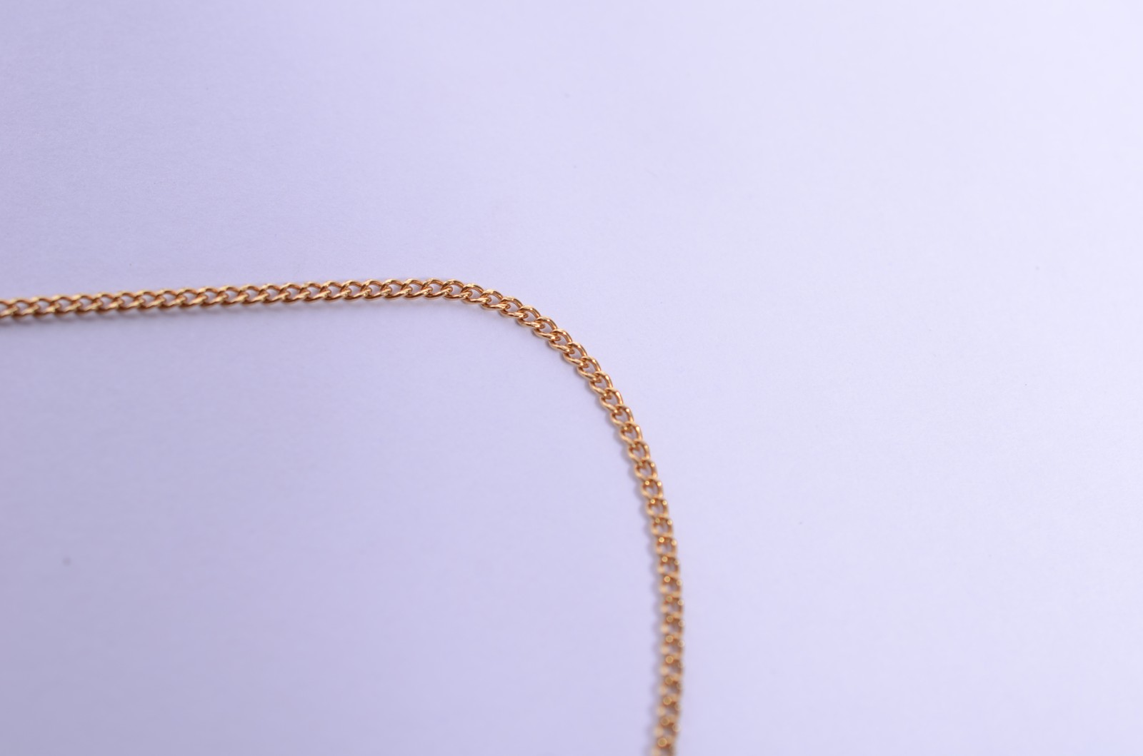 Colar de ouro 18 k., pendente feitio coração com 6 brilhantes. (Por... - foto 6 de 7