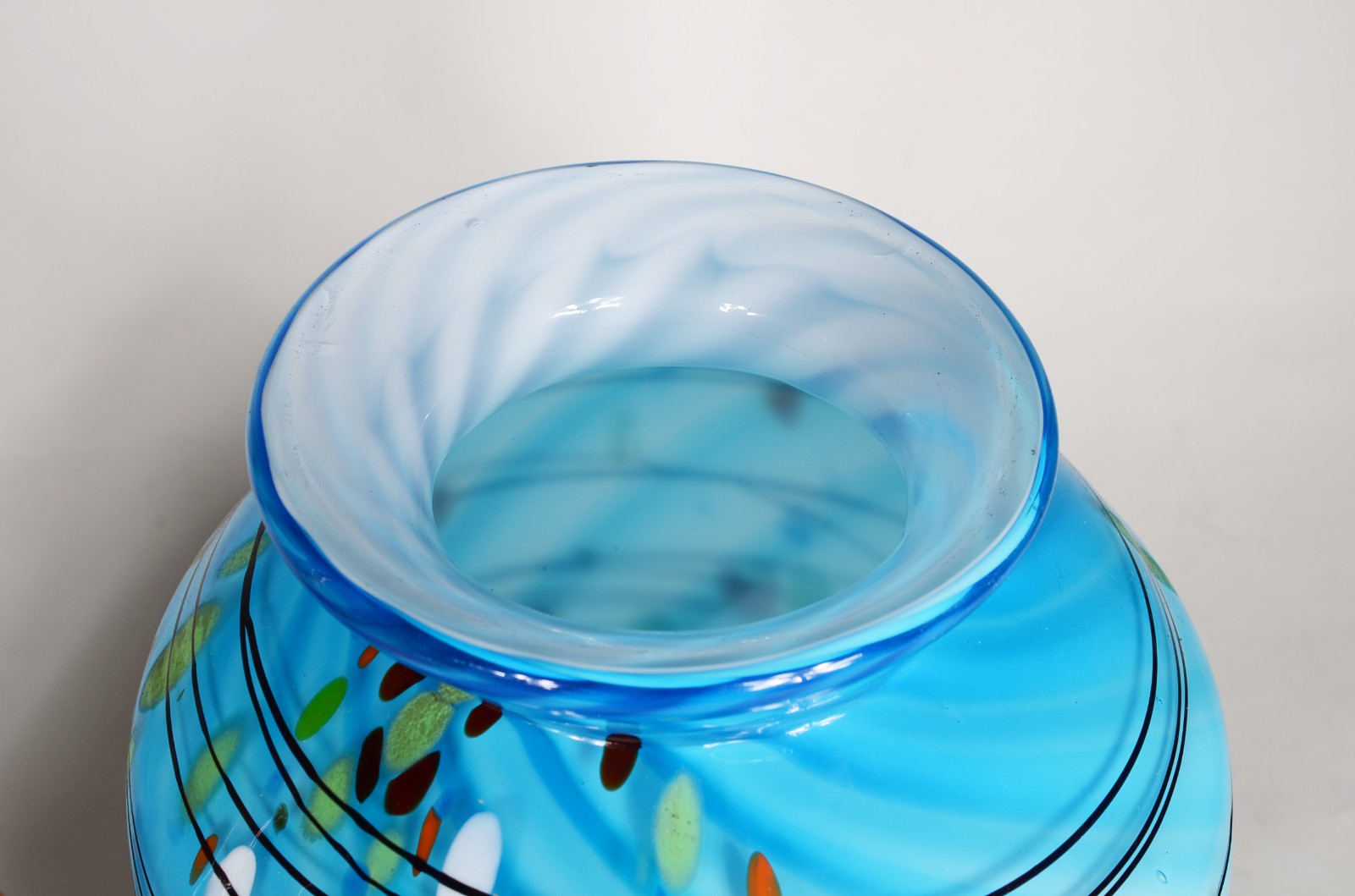 Dois vasos de vidro decorativo. - foto 5 de 8
