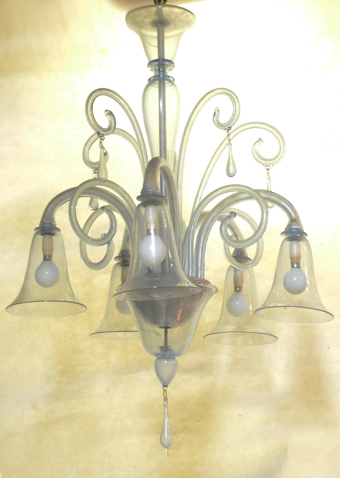 Lustre de vidro azul para 5 luzes. - foto 1 de 5