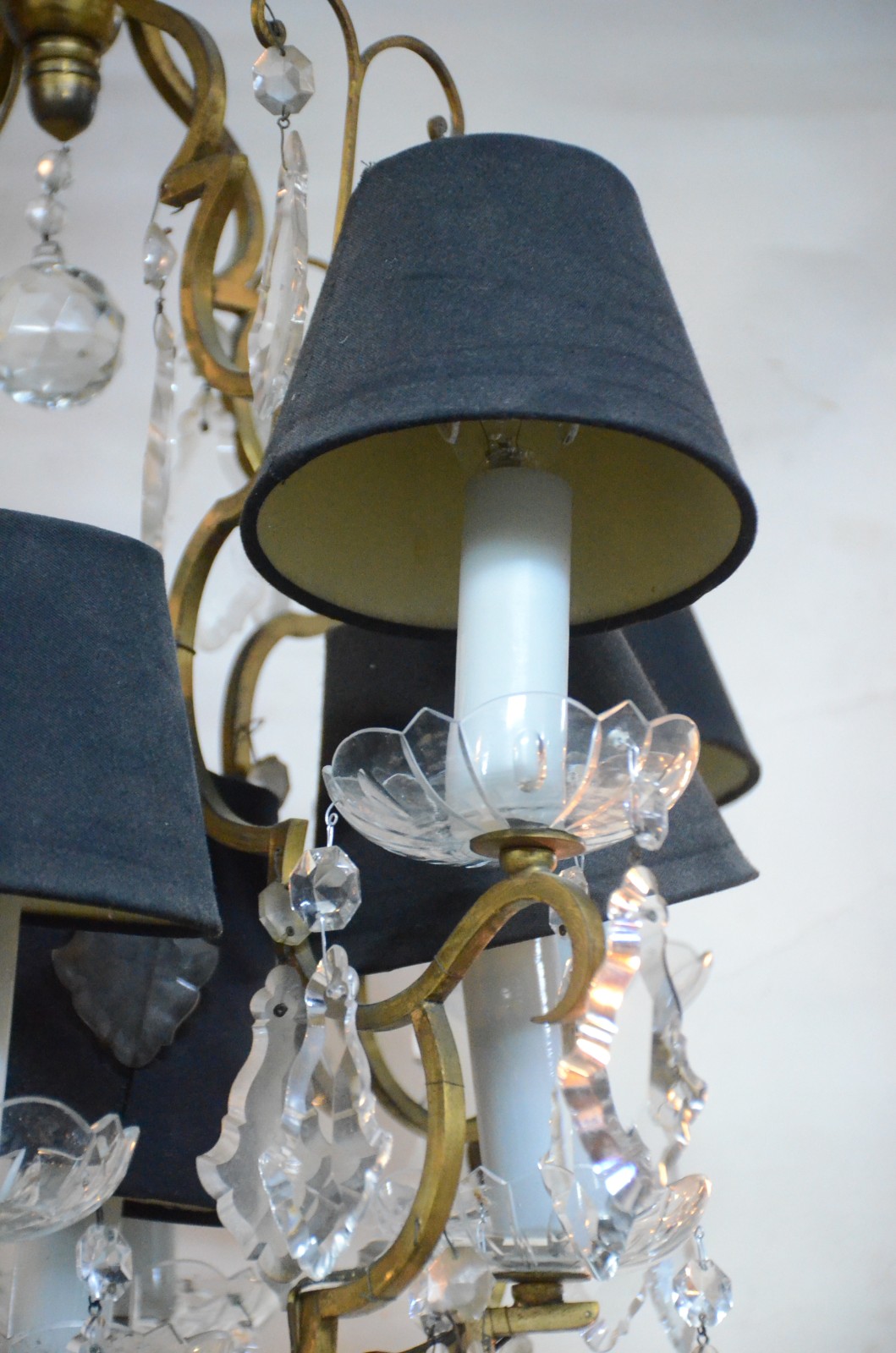Lustre de metal dourado com placas de cristal lapidado, estilo... - foto 6 de 8