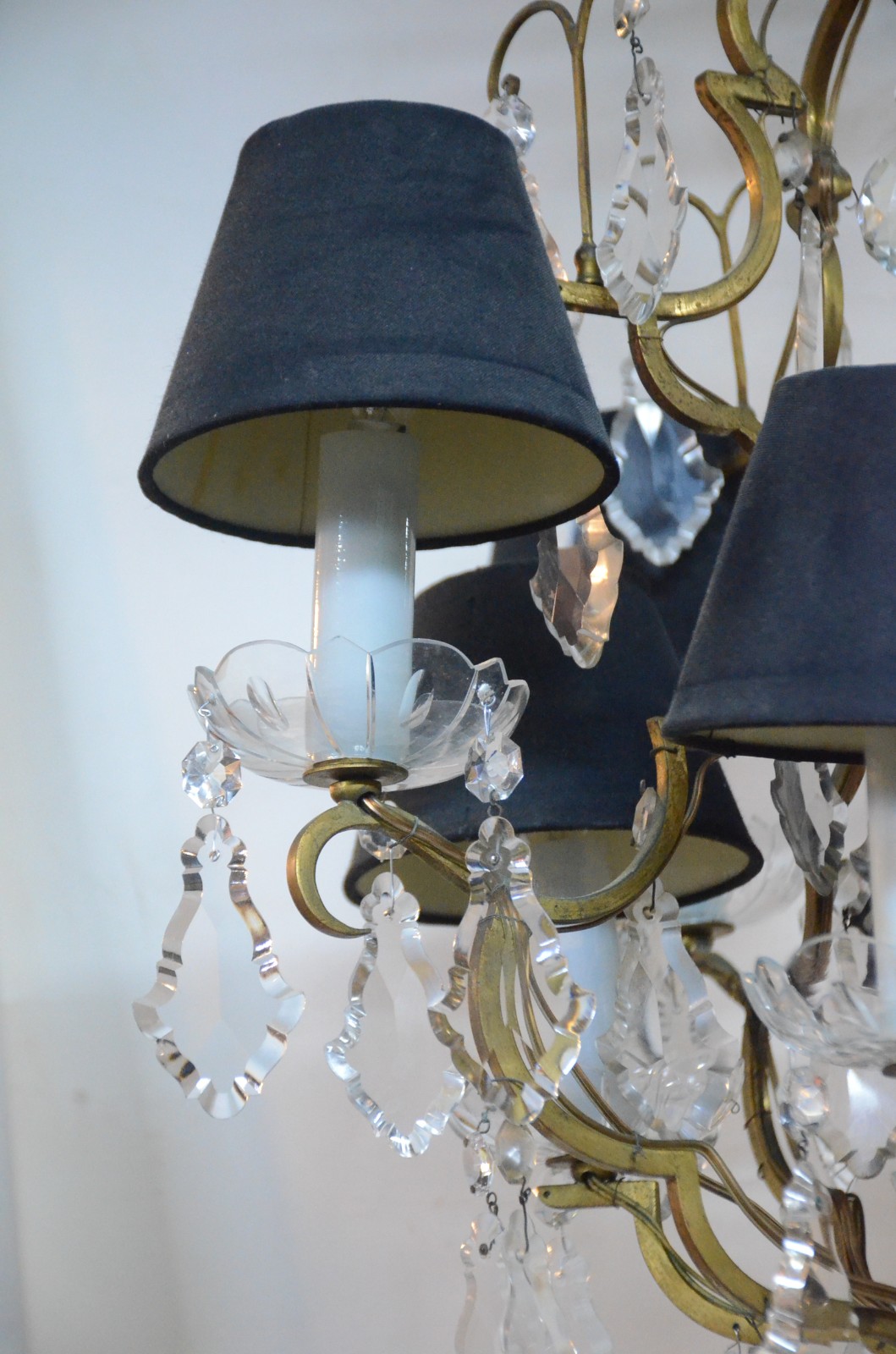 Lustre de metal dourado com placas de cristal lapidado, estilo... - foto 7 de 8