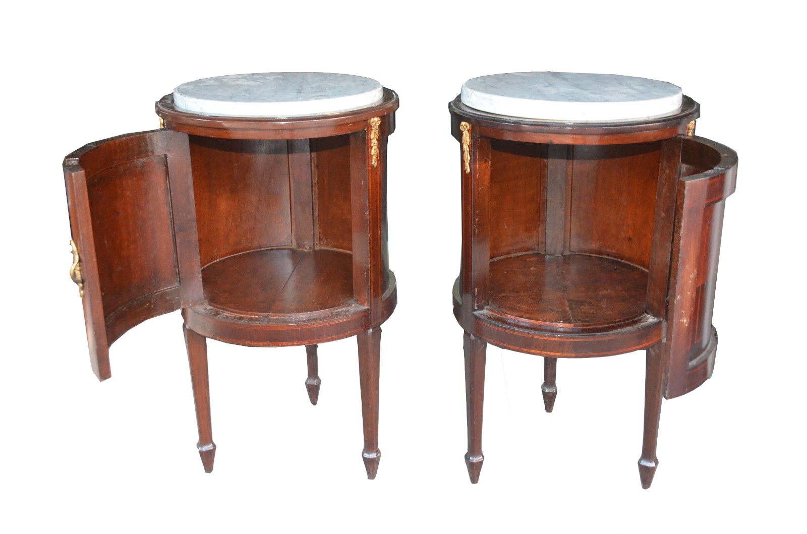 Conjunto de cama e par de mesinhas de cabeceira de madeira nobre com... - foto 2 de 3
