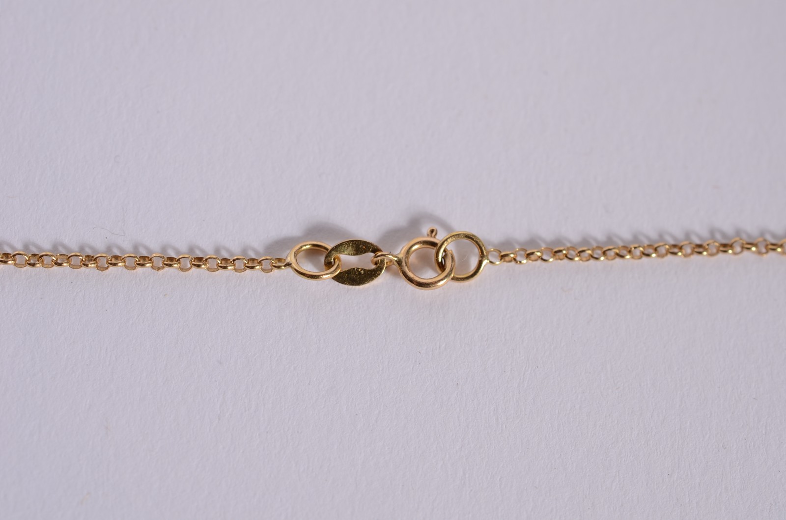 Colar de ouro 18 k., contraste 750 com pendente e pedra feitio gota... - foto 4 de 6