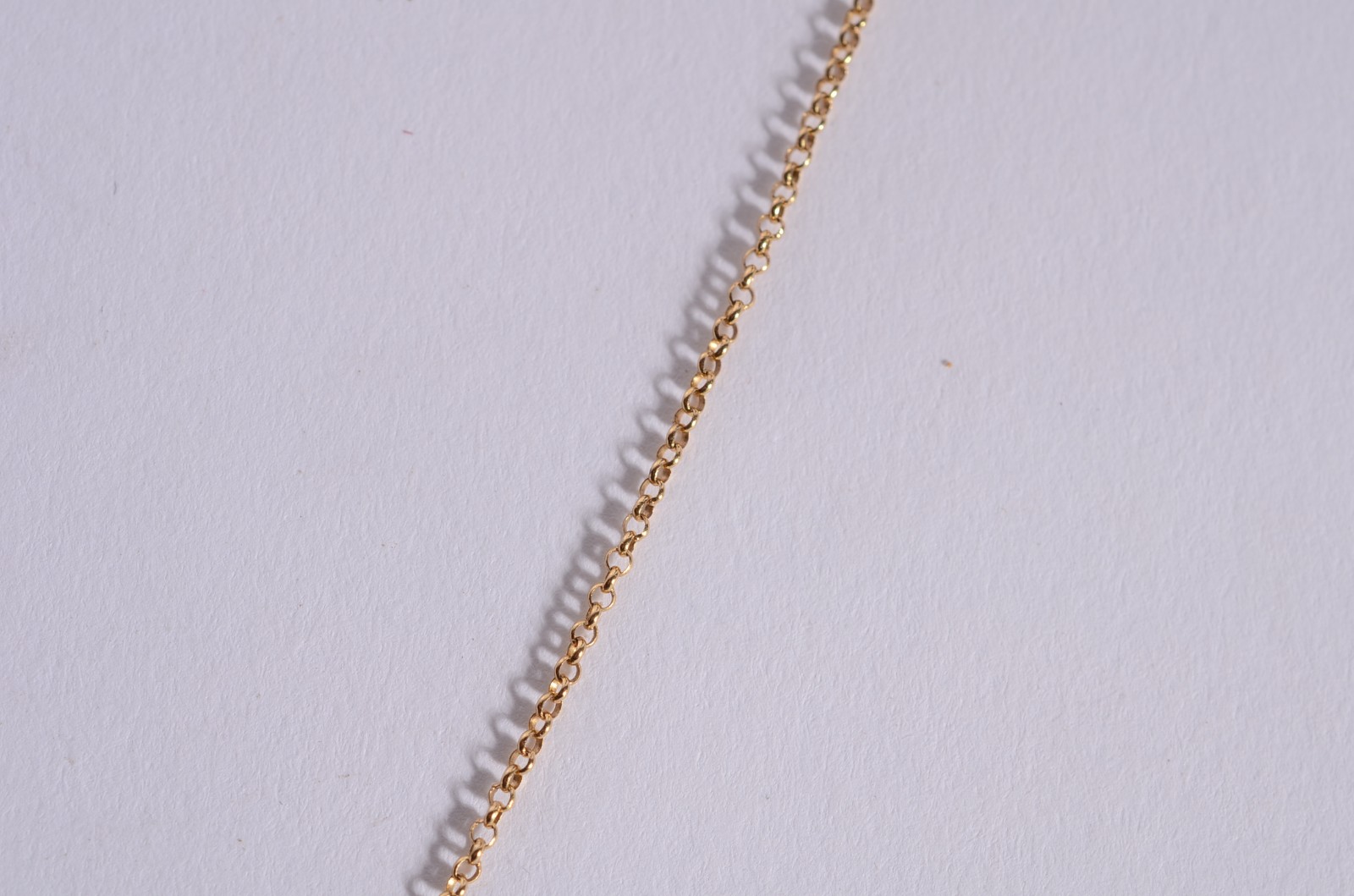 Colar de ouro 18 k., contraste 750 com pendente e pedra feitio gota... - foto 5 de 6